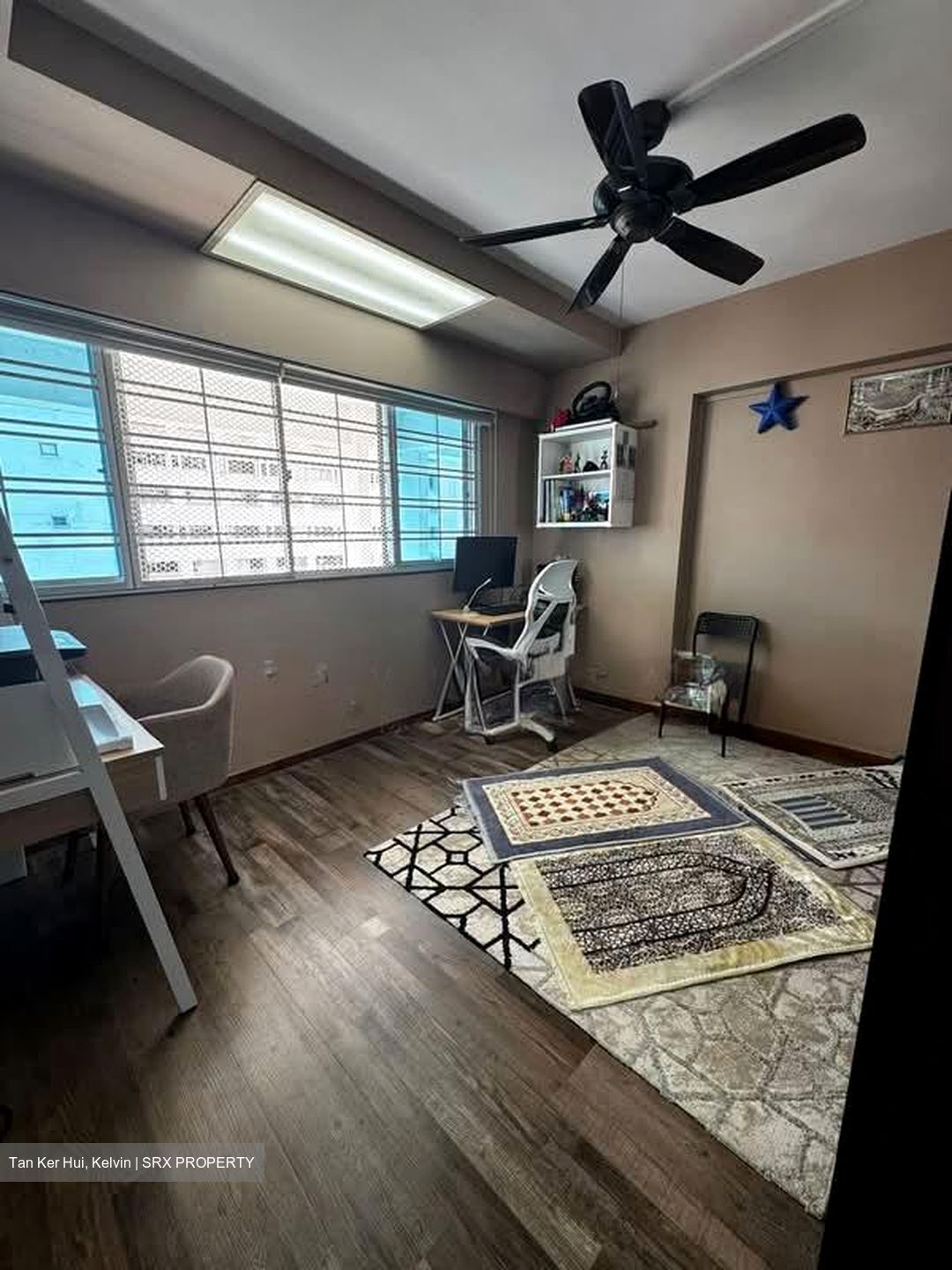 Blk 558 Jurong West Street 42 (Jurong West), HDB Executive #554429931